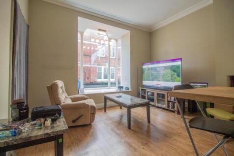 19B Abbeygate Street, BSE [Open-Plan Living Room] 