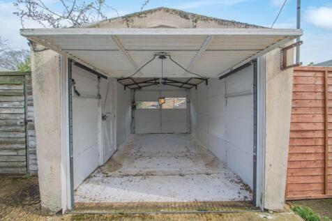 20 Sicklesmere Road [Garage Internal].jpg