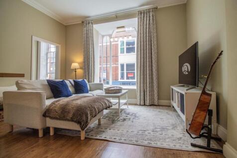 19b Abbeygate Street [Open-Plan Sitting Room Area]