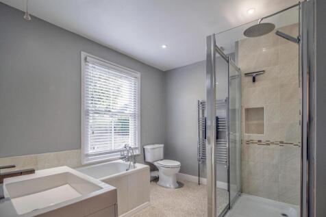 46 Garland Street [Bath &#43; Shower Room] 02.jpg