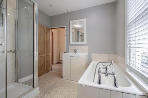46 Garland Street [Bath &#43; Shower Room] 03.jpg