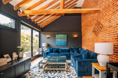2 Grange Farm Barns [Sitting Room] 2.jpg