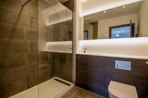 14 Harland Court, Miller&#39;s Quarter [Ensuite] 02.jp