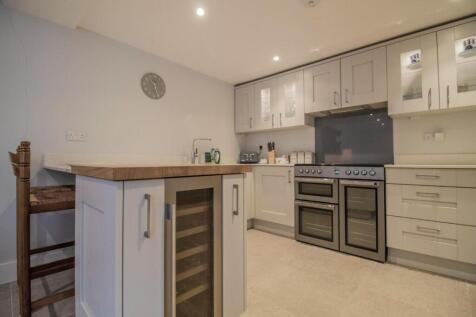 Apartment 1_Lawrence House [Kitchen] 01.jpg