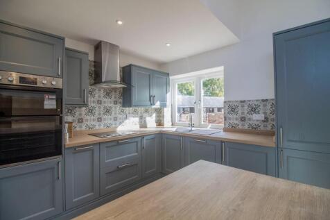Dovedon Barn_Whepstead [Kitchen] 02.jpg