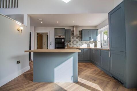 Dovedon Barn_Whepstead [Kitchen] 01.jpg