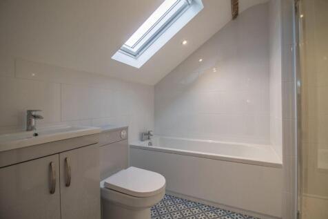 Dovedon Barn_Whepstead [Bathroom with separate sho