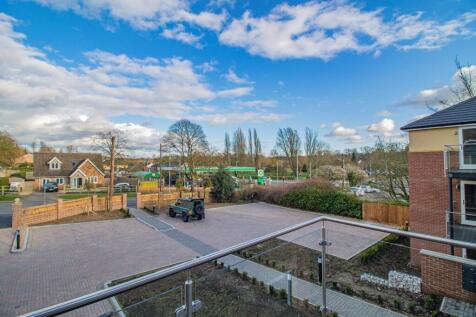Petticoat Lane, BSE [Balcony View].jpg