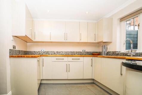 16a Garland Street [Kitchen] 02.jpg