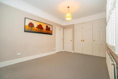 16a Garland Street [Bedroom One] 01.jpg