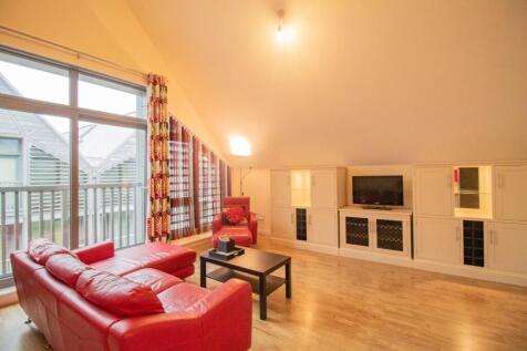 10 Ording House, Bury St. Edmunds [Living Room] 02