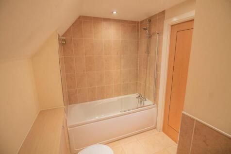 10 Ording House, Bury St. Edmunds [Bathroom] 02.jp