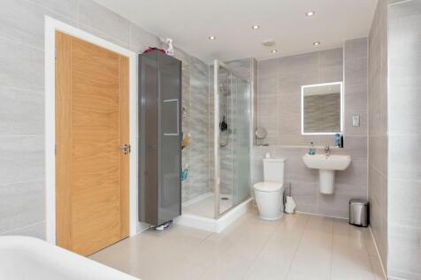 En-suite Bathroom