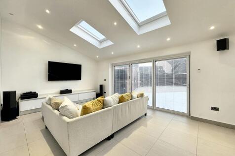Kitchen/Breakfast/Family Room