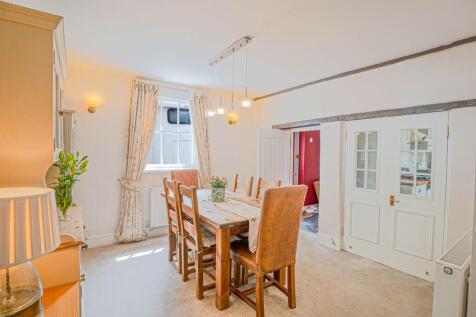 Breakfast Room