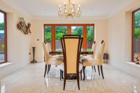 Kitchen/Breakfast/Family room