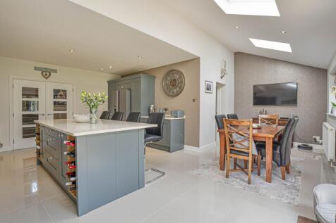 Kitchen/Ding Room