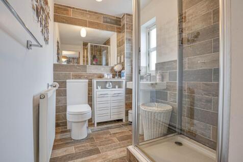 En suite Shower Room