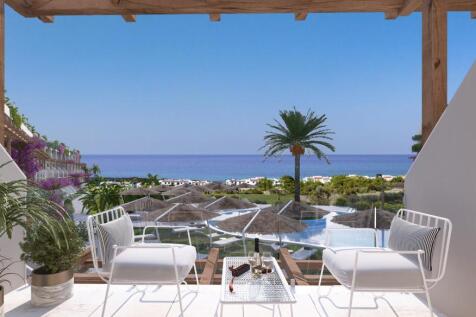 Modern Luxury 2 Bedroom Loft Penthouse with Communal Swimming Pool and Facilities Image 9999