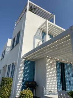  2 Bedroom Blue Townhouse fully furnished with large communal pool Image 1
