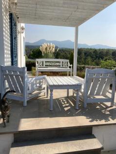  2 Bedroom Blue Townhouse fully furnished with large communal pool Image 7