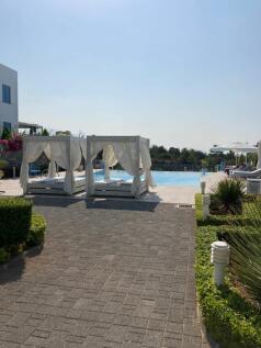  2 Bedroom Blue Townhouse fully furnished with large communal pool Image 4