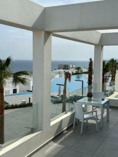 Amazing Unique Corner 2 Bedroom Penthouse with Sea View fully furnished to a High Standard Image 9999