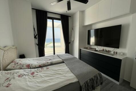 Amazing Unique Corner 2 Bedroom Penthouse with Sea View fully furnished to a High Standard Image 9999