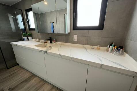 Amazing Unique Corner 2 Bedroom Penthouse with Sea View fully furnished to a High Standard Image 9999