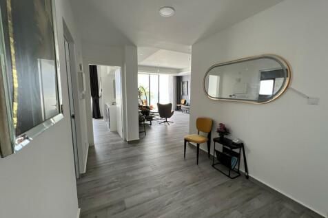 Amazing Unique Corner 2 Bedroom Penthouse with Sea View fully furnished to a High Standard Image 9999