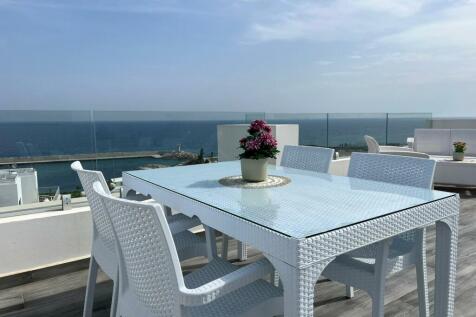 Amazing Unique Corner 2 Bedroom Penthouse with Sea View fully furnished to a High Standard Image 9999