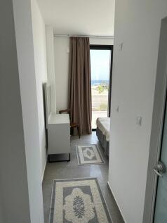 Amazing 2 Bedroom Garden Apt with Roof terrace and Garden Terrace with clear sea views Image 9999