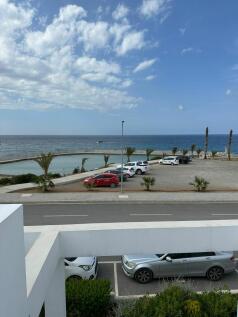 Amazing 2 Bedroom Garden Apt with Roof terrace and Garden Terrace with clear sea views Image 9999