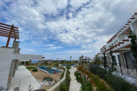  Maldives Village Resale Fully Furnished 2 Bedroom Luxury Garden Apartment Image 9999