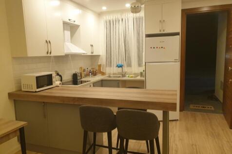  Maldives Village Resale Fully Furnished 2 Bedroom Luxury Garden Apartment Image 9999