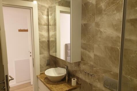  Maldives Village Resale Fully Furnished 2 Bedroom Luxury Garden Apartment Image 9999