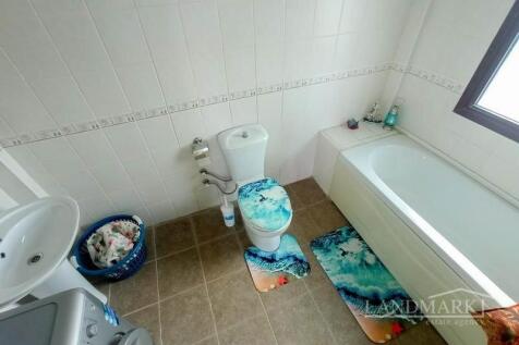 3 bedroom villa with beautiful sea views &#43; partly furnished &#43; 2 communal swimming pools &#43; walking distance to the beach Image 9999