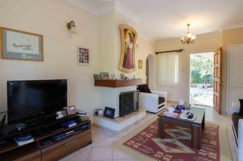 3 bedroom resale villa &#43; 8m x 4m overflow pool &#43; air conditioning &#43; central heating &#43; large roof terrace  Image 9999