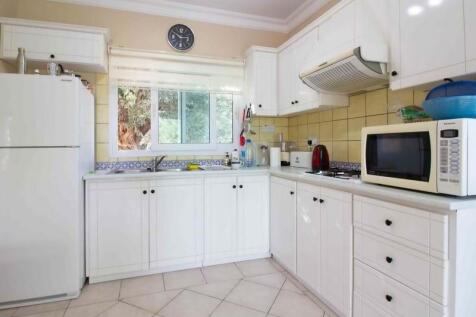 3 bedroom resale villa &#43; 8m x 4m overflow pool &#43; air conditioning &#43; central heating &#43; large roof terrace  Image 9999