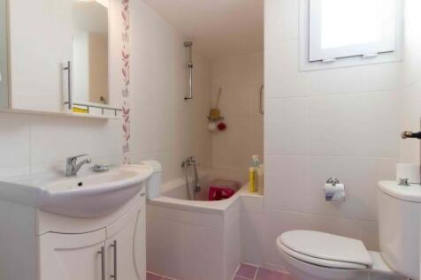 3 bedroom resale villa &#43; 8m x 4m overflow pool &#43; air conditioning &#43; central heating &#43; large roof terrace  Image 9999