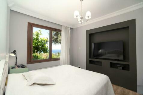 Panoramic Sea Views 4-Bedroom Villa in Bellapais Image 9999