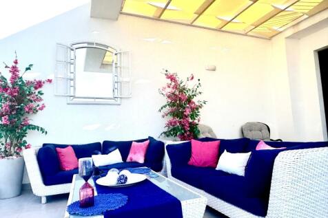 Luxury 1 Bed Penthouse Apartment with High-End Upgrades and Amenities  Image 9999