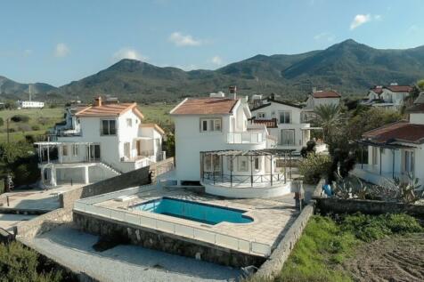 A Tranquil Retreat Villa with Breathtaking Views Image 9999 1