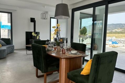 LAST 4 UNITS Stunning Marina Park Villa with incredible 360 degree Sea and Mountain Views Image 9999 12