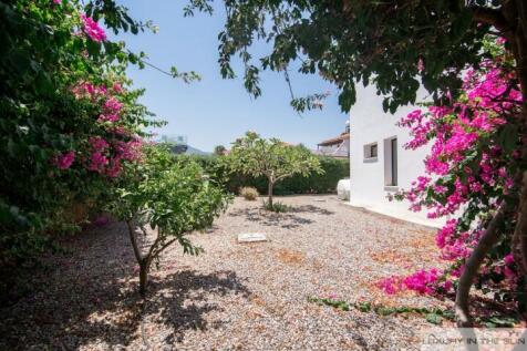 Luxurious Stand-Alone Villa in Esentepe with Private Pool and Sea Views Image 9999 6