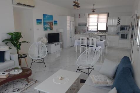 Luxury 3 Bed Bungalow on Boutique Development with clear Sea View Image 9999 21