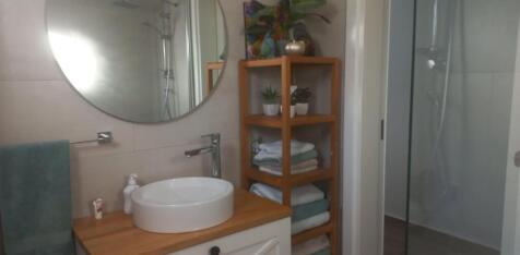 Stunning 4-Bedroom Sea View Villa with Luxurious Amenities and Beach Access Image 9999 20