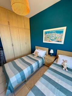 Stunning 3-Bedroom Coastal Apartment with Sea Views Image 9999 10