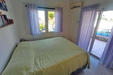 4 bedroom villa &#43; 8m x 4m swimming pool &#43; air conditioning &#43; under floor heating &#43; sauna &#43; Title deeds in the owner?s name VAT paid Image 9999 20