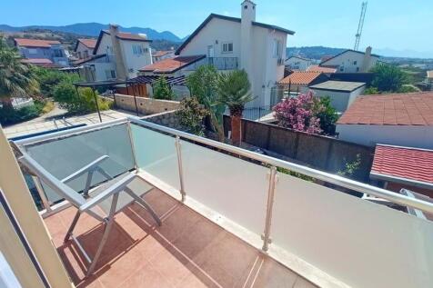 4 bedroom villa &#43; 8m x 4m swimming pool &#43; air conditioning &#43; under floor heating &#43; sauna &#43; Title deeds in the owner?s name VAT paid Image 9999 34